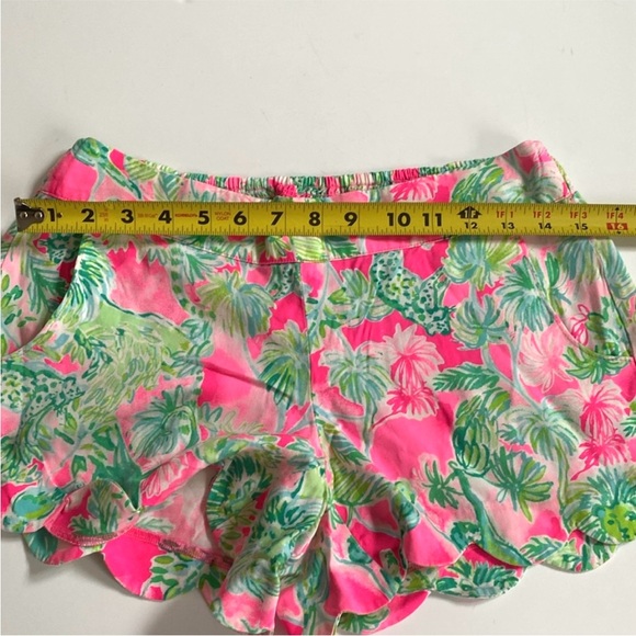 Lilly Pulitzer Shorts Dahlia Shorts color:Raz Berry Catty Shack Size Small - Picture 8 of 8
